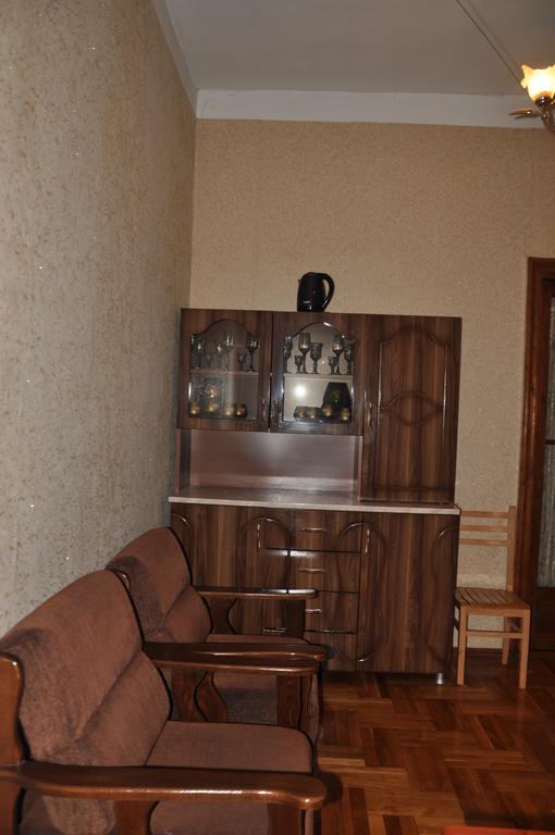 Guest House Racha Ambrolauri Esterno foto