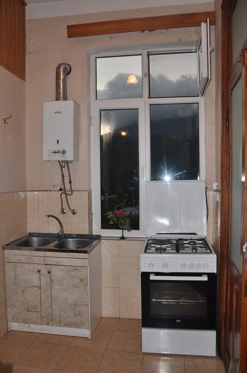 Guest House Racha Ambrolauri Esterno foto